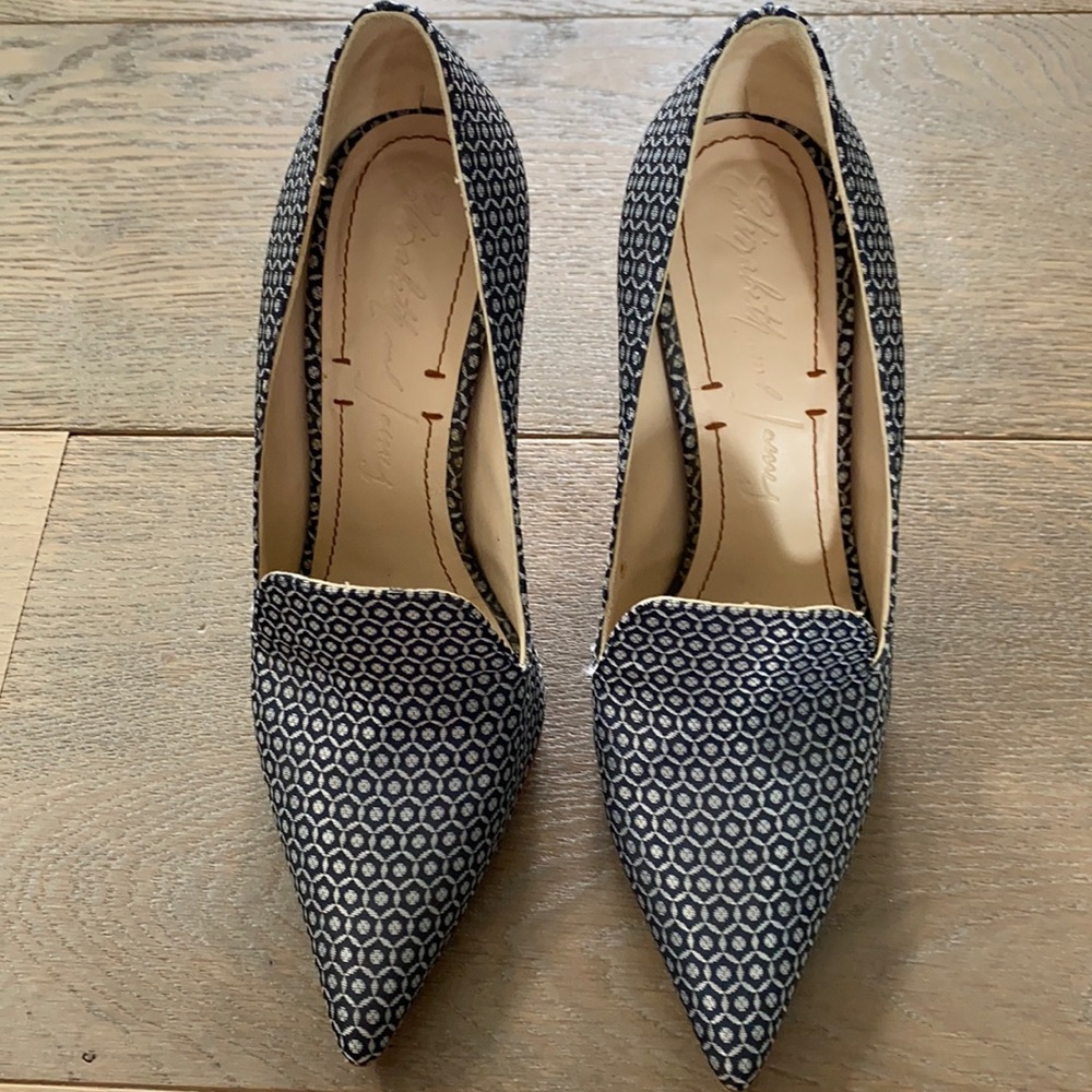 Elizabeth and James Pumps